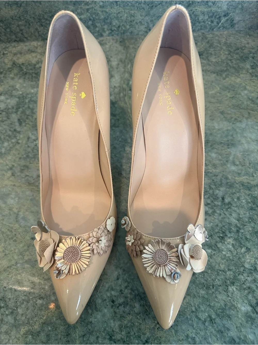 kate spade nude patent leather floral-appliqué pointed-toe pumps